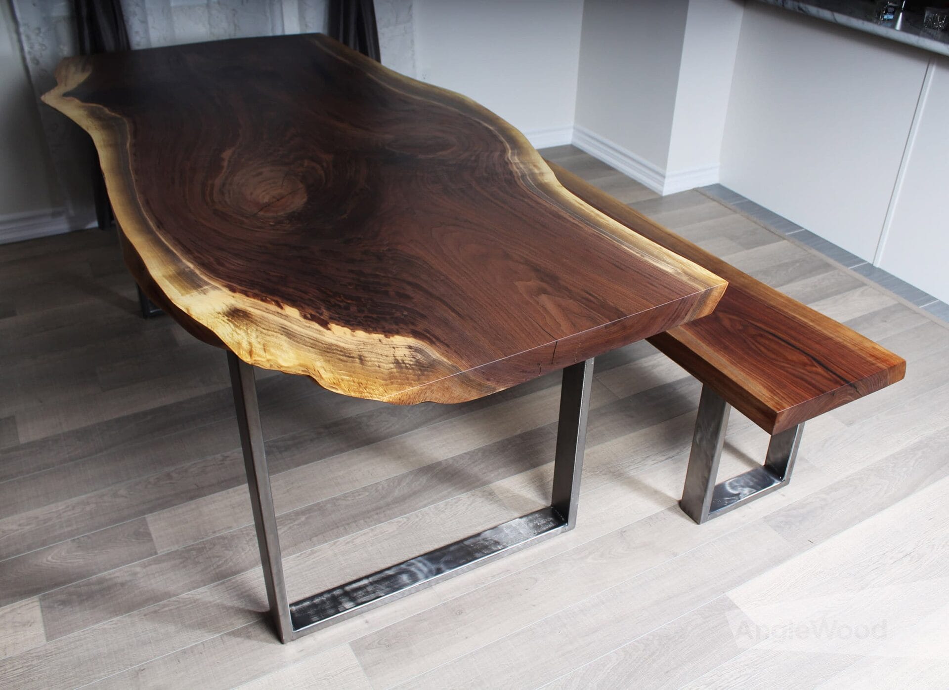 custom table for ontario homes