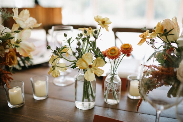 20+ Beautiful Wedding Bud Vases Ideas & Inspiration